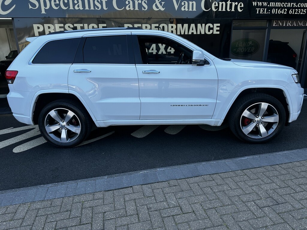 Jeep Grand Cherokee Suv 3.0 Grand Cherokee 3.0L V6 Crd Overland 2016 White #3