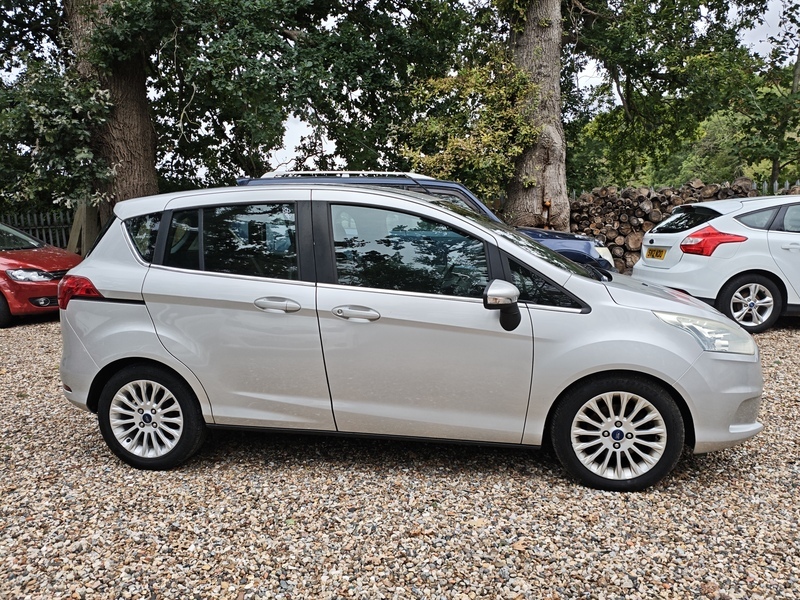 Ford B-Max Titanium Silver