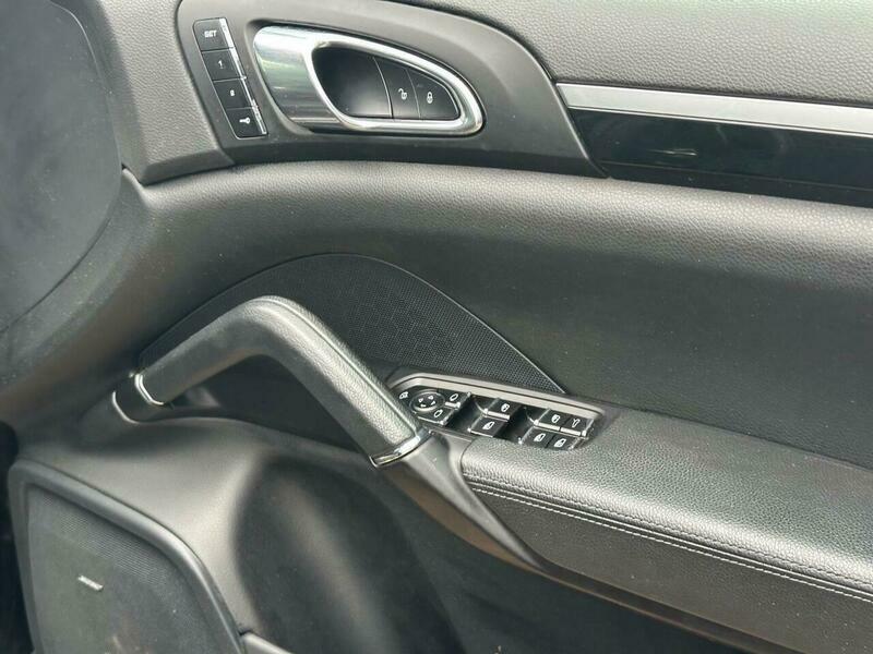 Porsche Cayenne Cayenne D Platinum Edition V6 Tiptronic S A Black #21