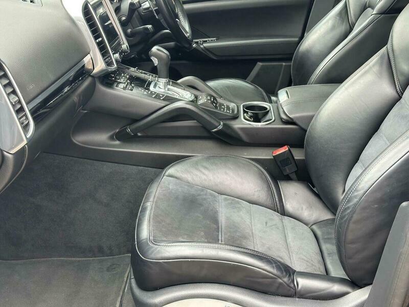 Porsche Cayenne Cayenne D Platinum Edition V6 Tiptronic S A Black #9