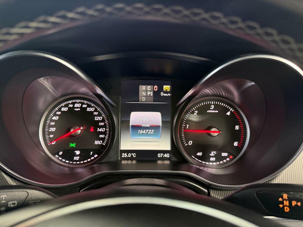 Mercedes-Benz V Class Automatic Black #17