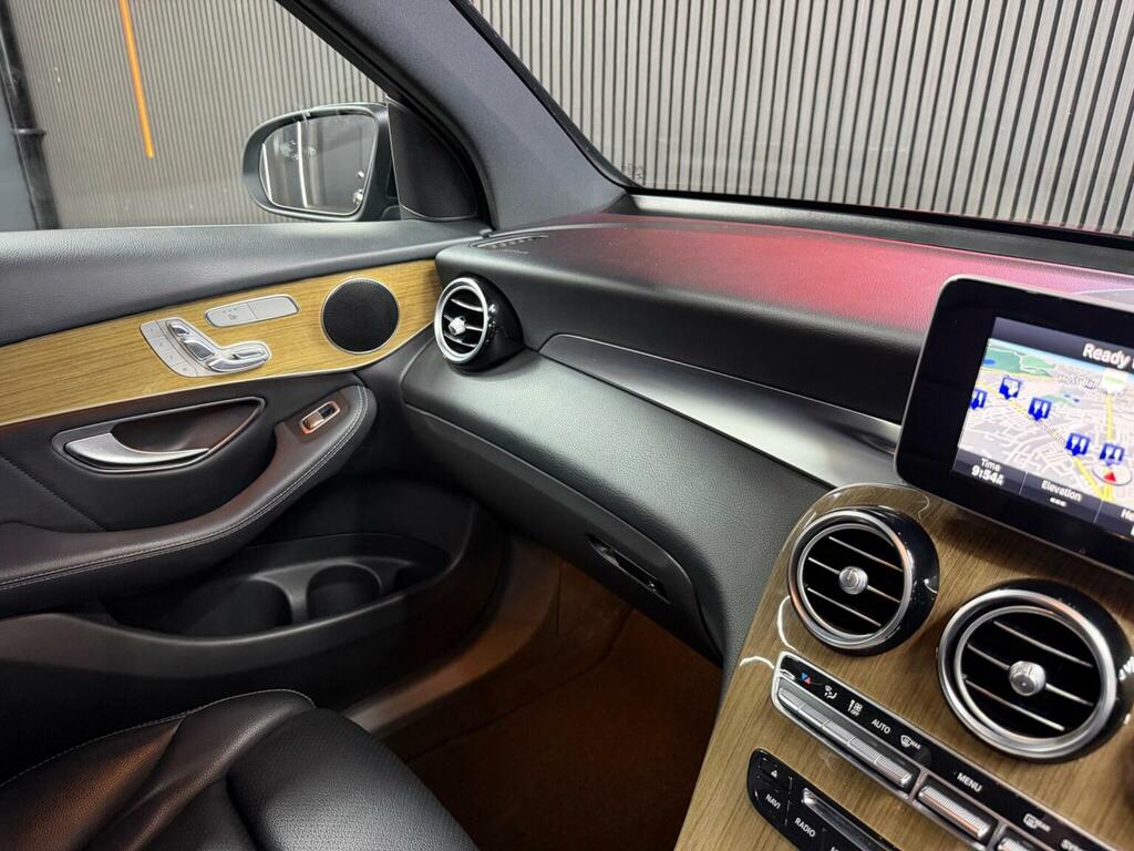 Mercedes-Benz GLC Class Glc 250D 4Matic Sport Black #25