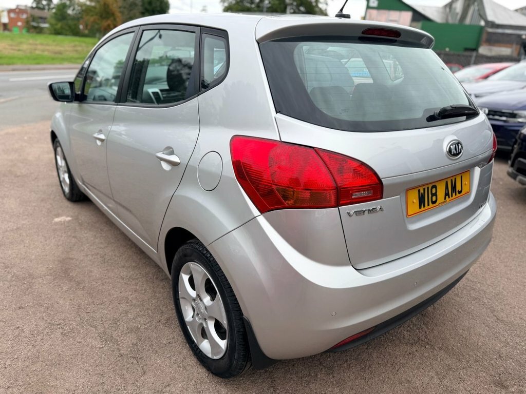 Kia Venga 1.6L 2 Silver #5