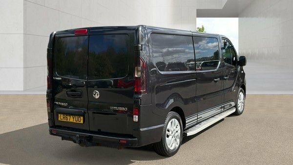 Vauxhall Vivaro 1.6L Limited Edition Nav Black #2