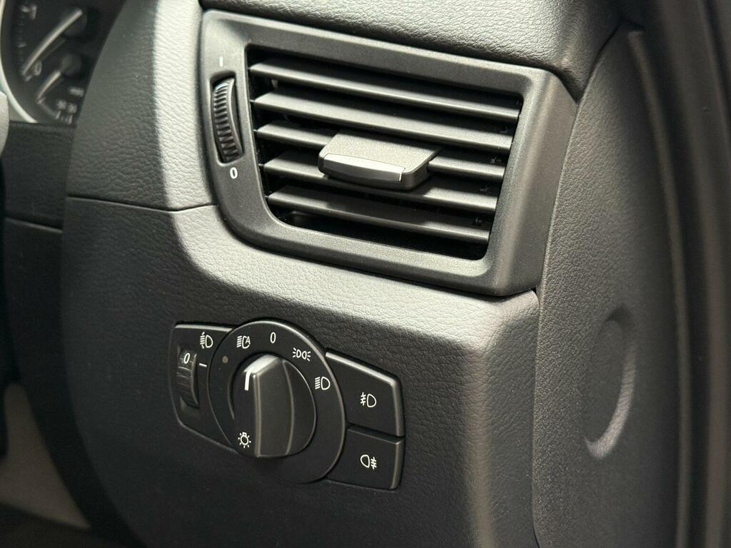 BMW X1 Diesel Black #35