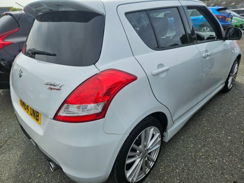 Suzuki Swift Sport White #3