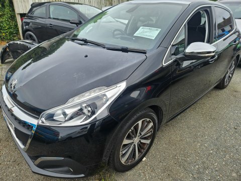 Peugeot 208 Puretech Active White #8