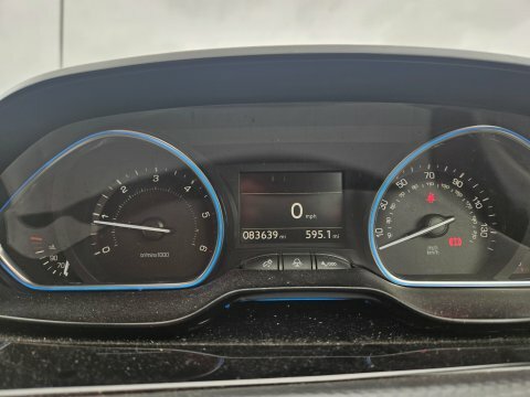 Peugeot 2008 Active Grey #10