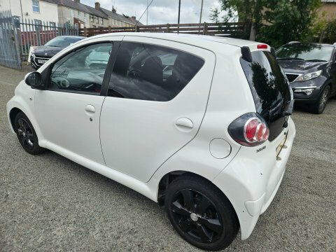 Toyota Aygo Vvt-i Fire Ac White #6