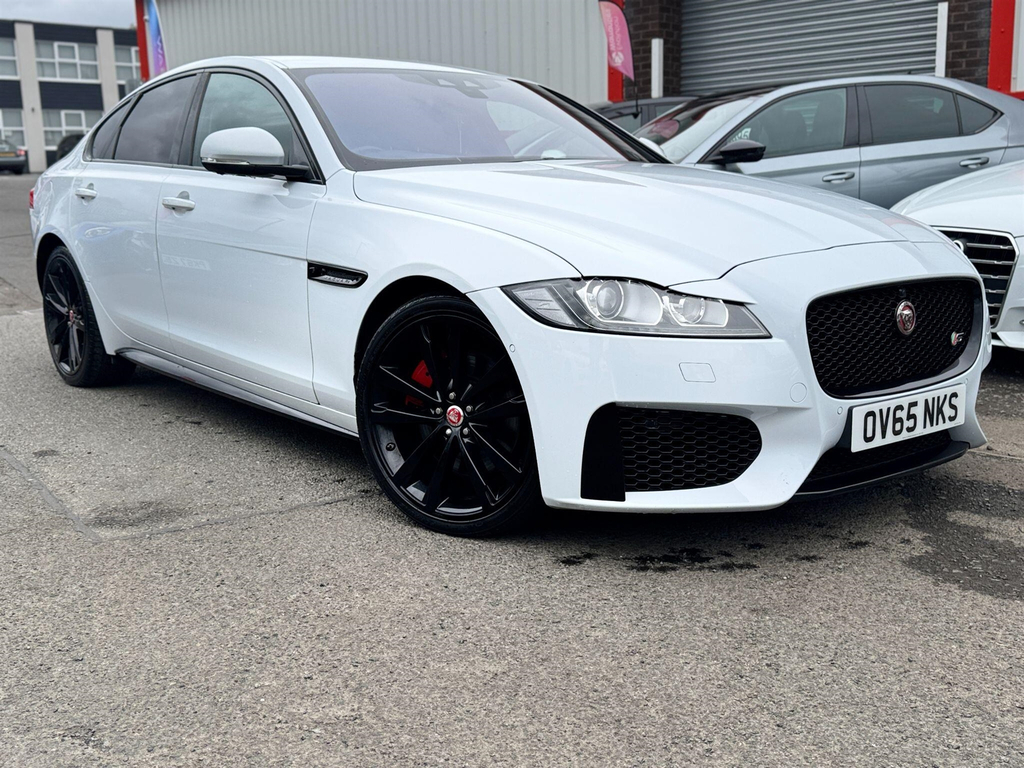 Jaguar XF Automatic White #12