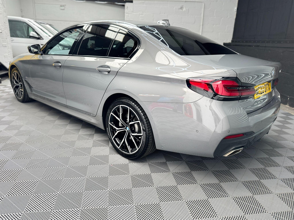 BMW 5 Series 2.0 520D Mht M Sport Steptronic Euro 6 Ss #5