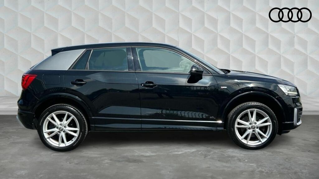 Audi Q2 Tfsi Cod S Line Euro 6 5-Door GC18OHG Black #4