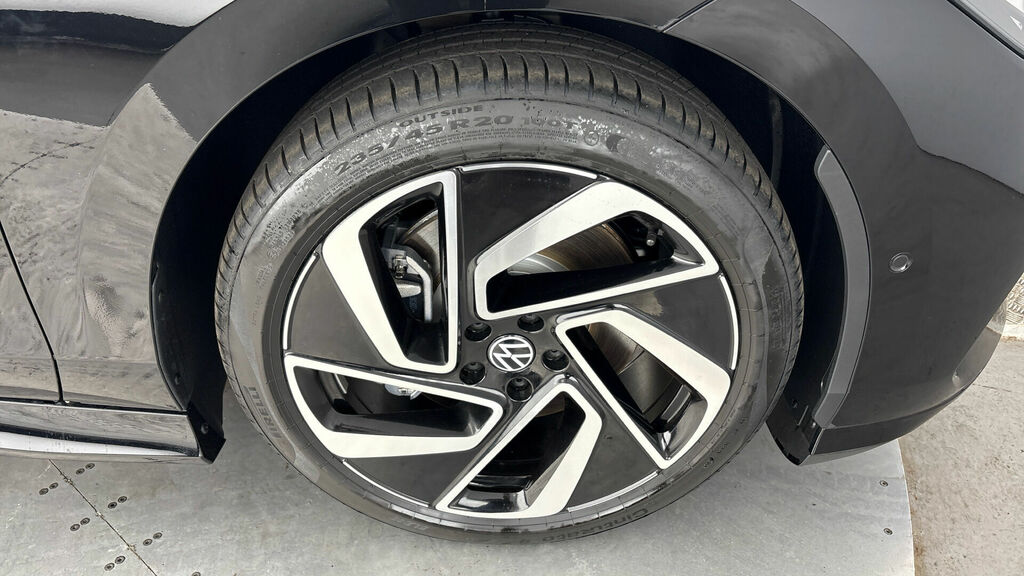 Volkswagen ID.7 Pro S 86Kwh Match Plus Fastback 5-Door Black #5