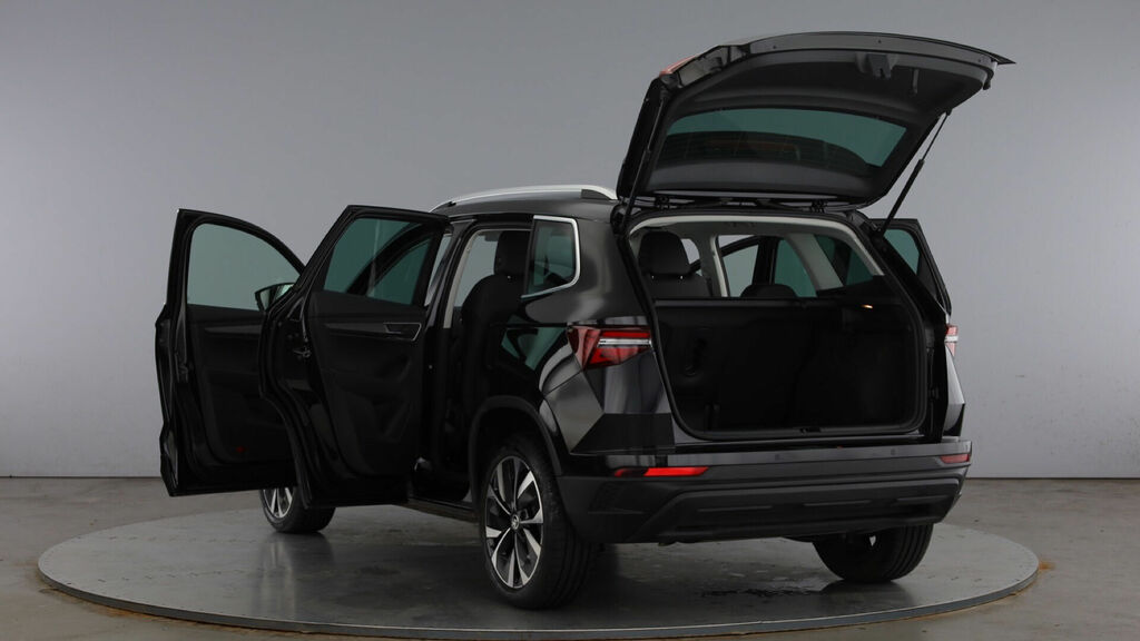 Skoda Karoq Suv White #11