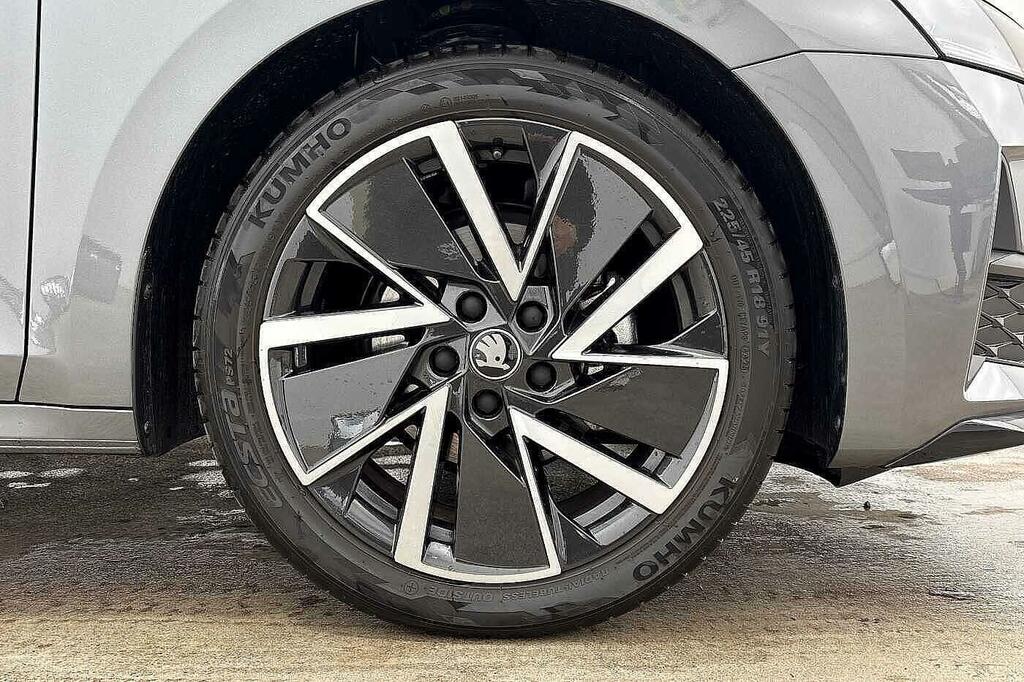 Skoda Octavia Tsi E-tec Mhev Act Sportline Dsg Euro 6 5-Door Grey #5