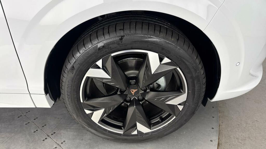 Cupra Terramar V2 1.5 Etsi 150 7-Speed White #4