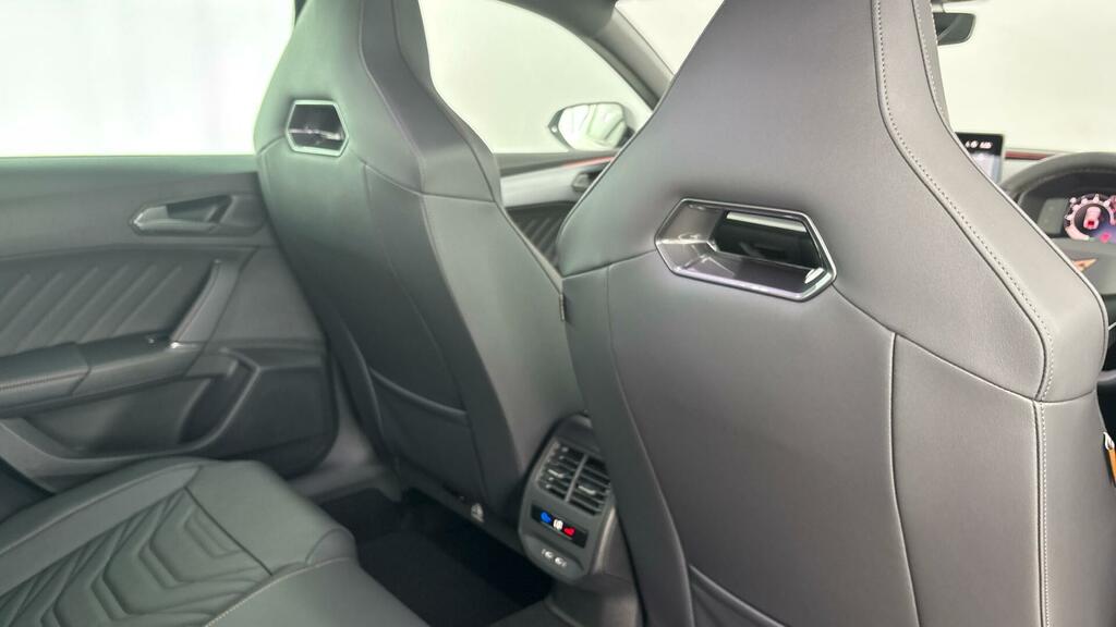 Cupra Leon 1.5 Etsi V3 Hatchback Hybrid Dsg 150 P Grey #36