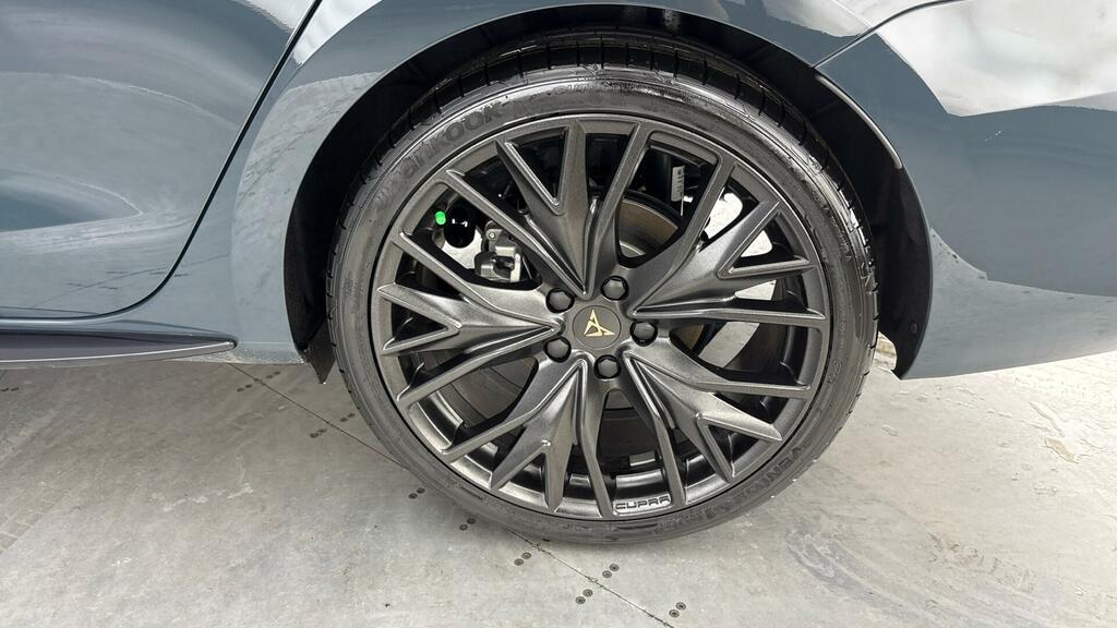 Cupra Leon 1.5 Etsi V3 Hatchback Hybrid Dsg 150 P Grey #10