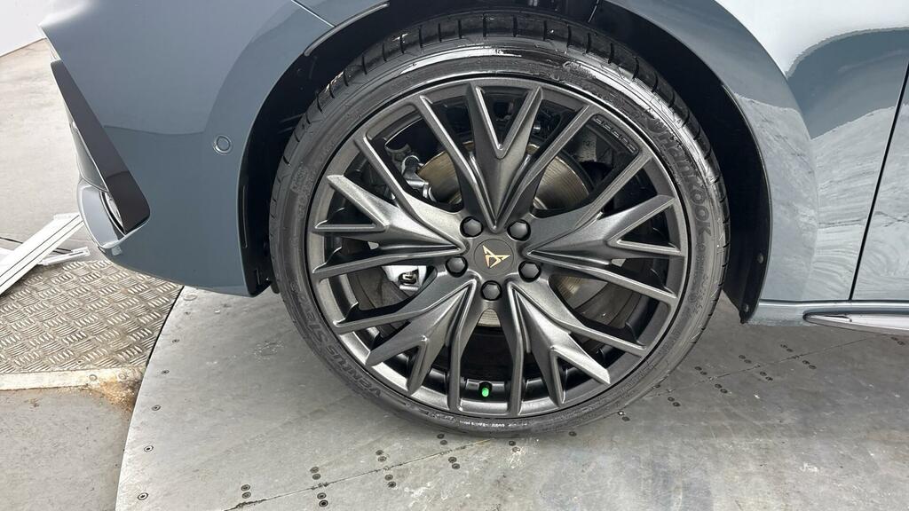 Cupra Leon 1.5 Etsi V3 Hatchback Hybrid Dsg 150 P Grey #12