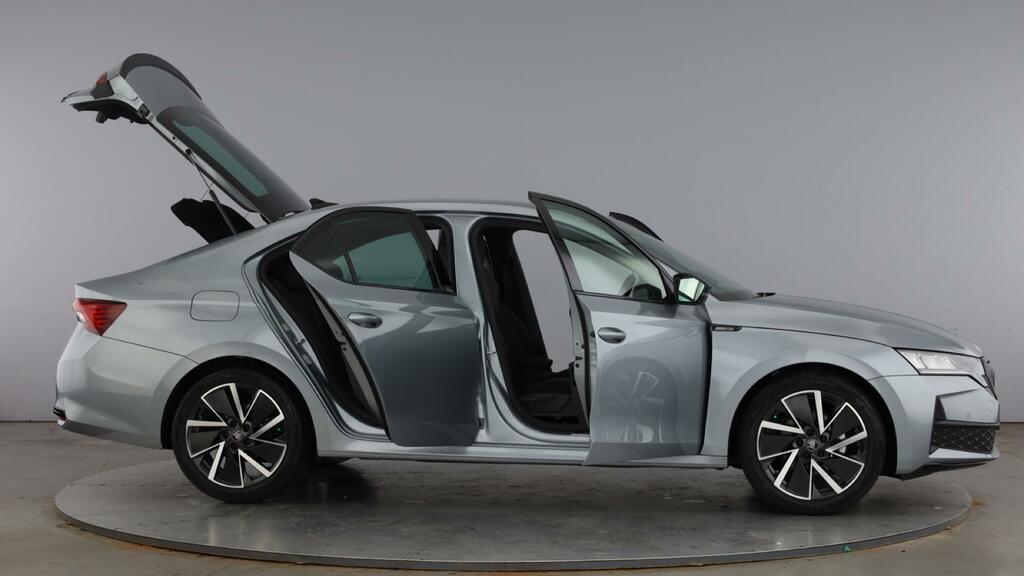 Skoda Octavia Hatch Sportline 1.5 Tsi E-tec 150 Ps Dsg Silver #6