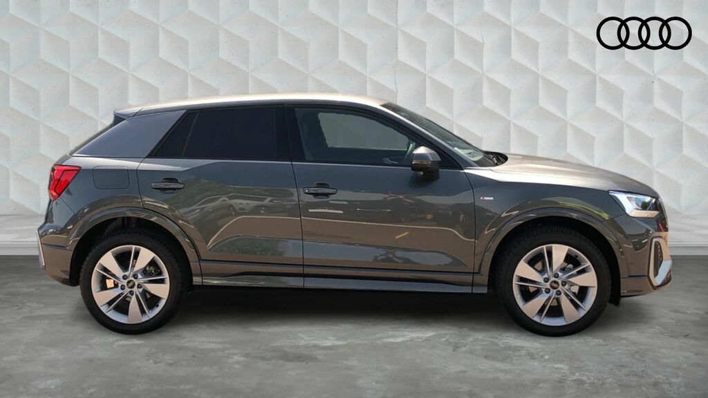 Audi Q2 Tfsi Cod 35 S Line S Tronic Euro 6 5-Door Grey #4