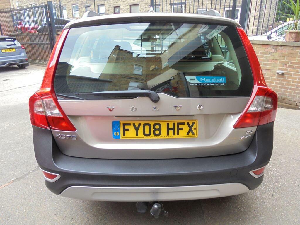Volvo XC70 2.4 D5 Se Geartronic Awd Euro 4 Gold #3
