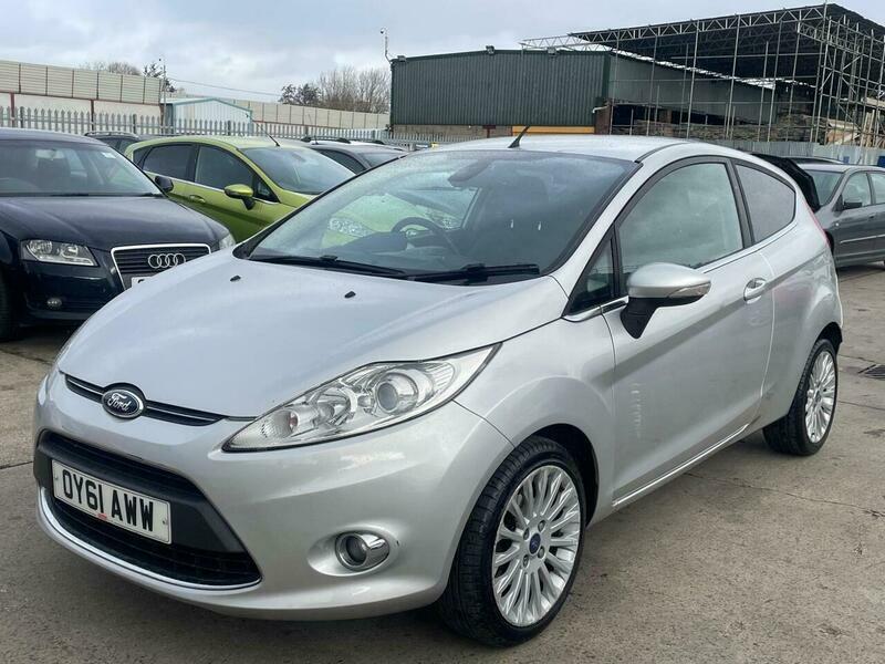 Ford Fiesta 1.4 Titanium OY61AWW #4