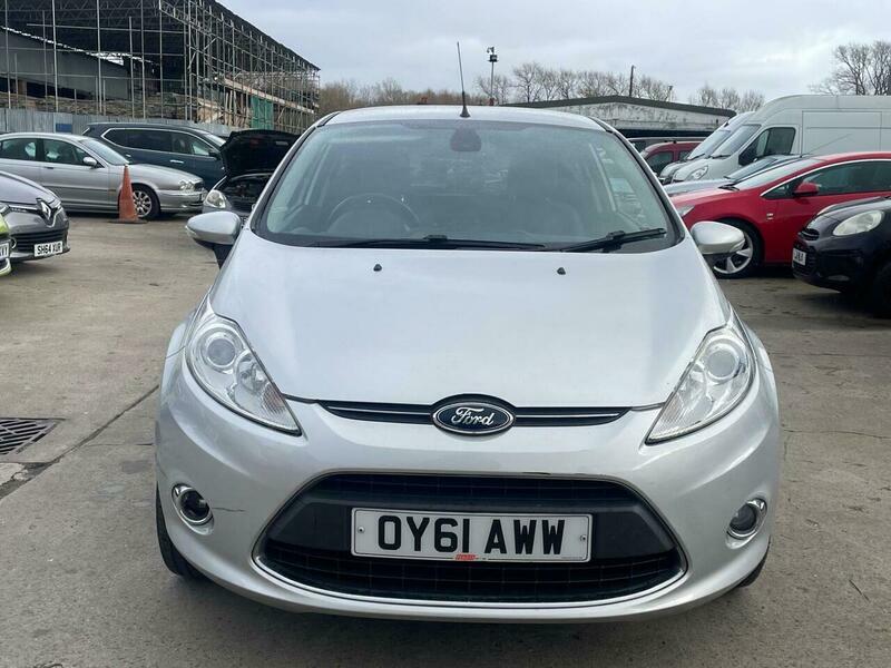 Ford Fiesta 1.4 Titanium OY61AWW #3