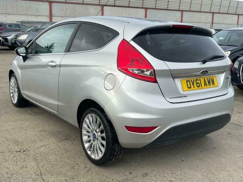 Ford Fiesta 1.4 Titanium OY61AWW #5