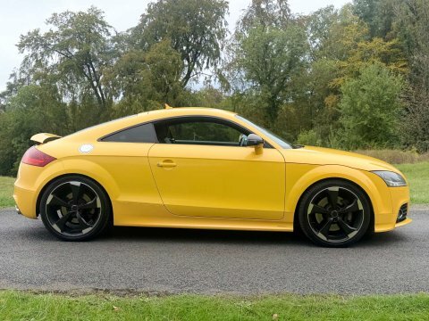 Audi TT 2.0 Tfsi Coupe Yellow #4