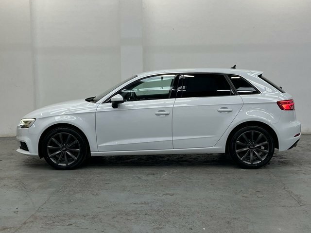 Audi A3 1.4Tfsi Sport Sportback S Tronic White #4