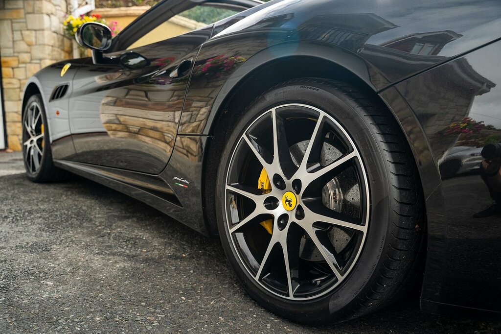 Ferrari California 4.3 2 Plus 2 460 Bhp Black #10