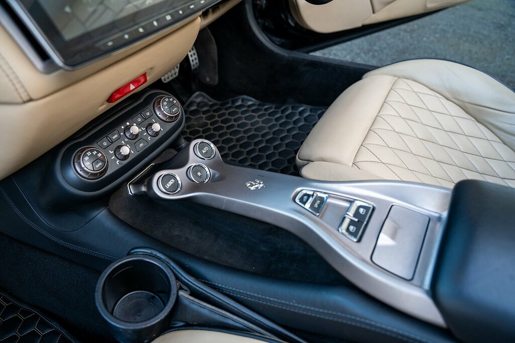 Ferrari California 4.3 2 Plus 2 460 Bhp Black #52