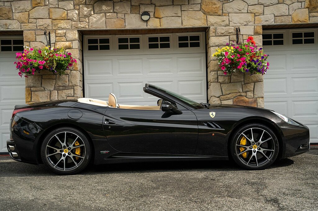 Ferrari California 4.3 2 Plus 2 460 Bhp Black #2