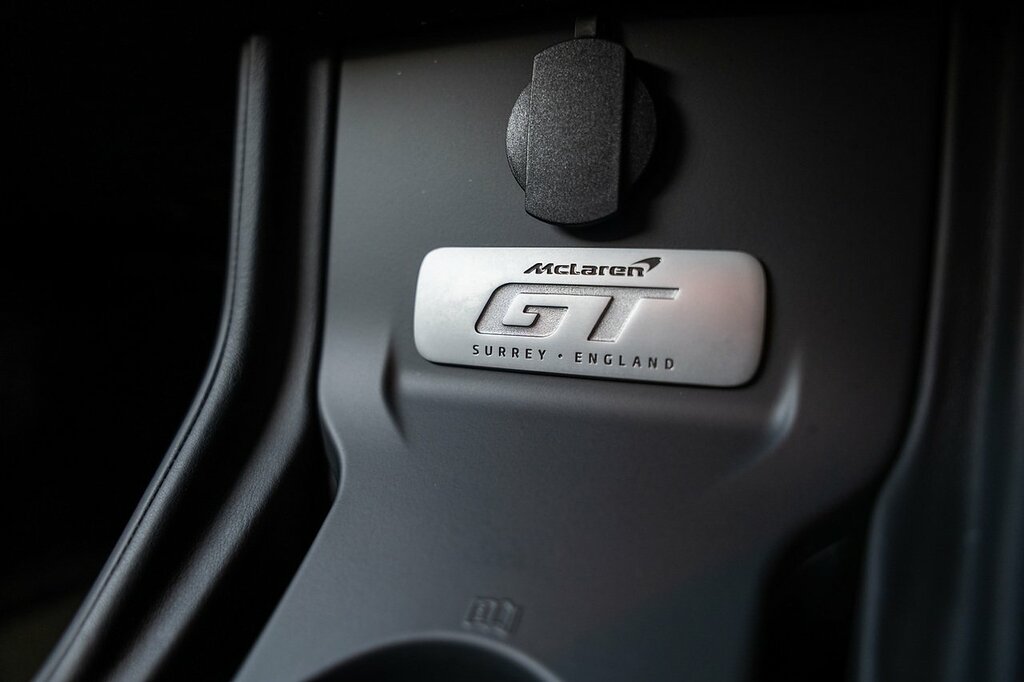 McLaren GT V8 Ssg Grey #69