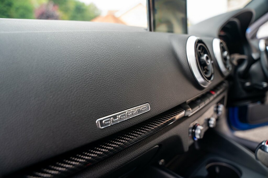 Audi RS3 Rs 3 Sportback Launch Edition 400 Ps S Tronic Black #67