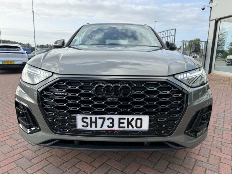 Audi Q5 40 2.0Tdi 204 Quattro Black Edition Sportback Grey #3