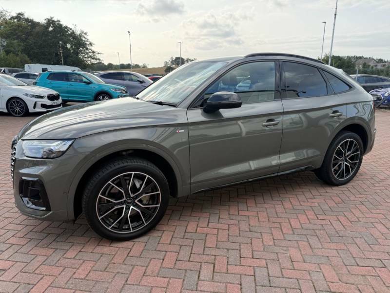 Audi Q5 40 2.0Tdi 204 Quattro Black Edition Sportback Grey #4