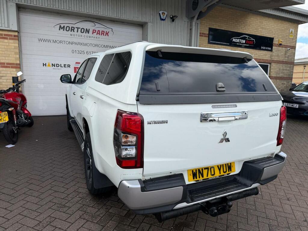 Mitsubishi L200 Pickup 2.2 Di-d Dc Barbarian 4Wd Euro 6 Ss White #5