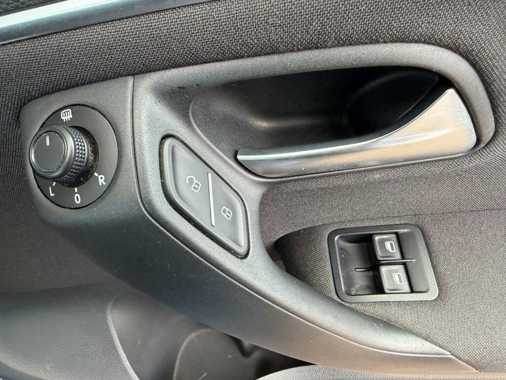 Volkswagen Polo Hatchback Silver #22