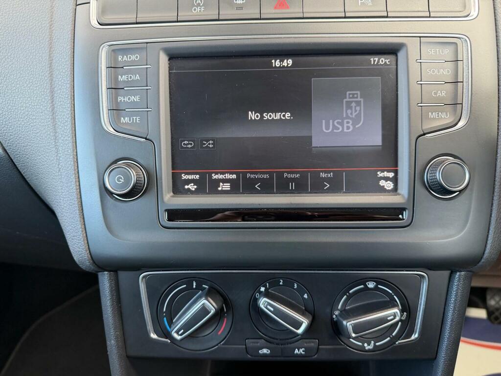 Volkswagen Polo Hatchback Silver #17