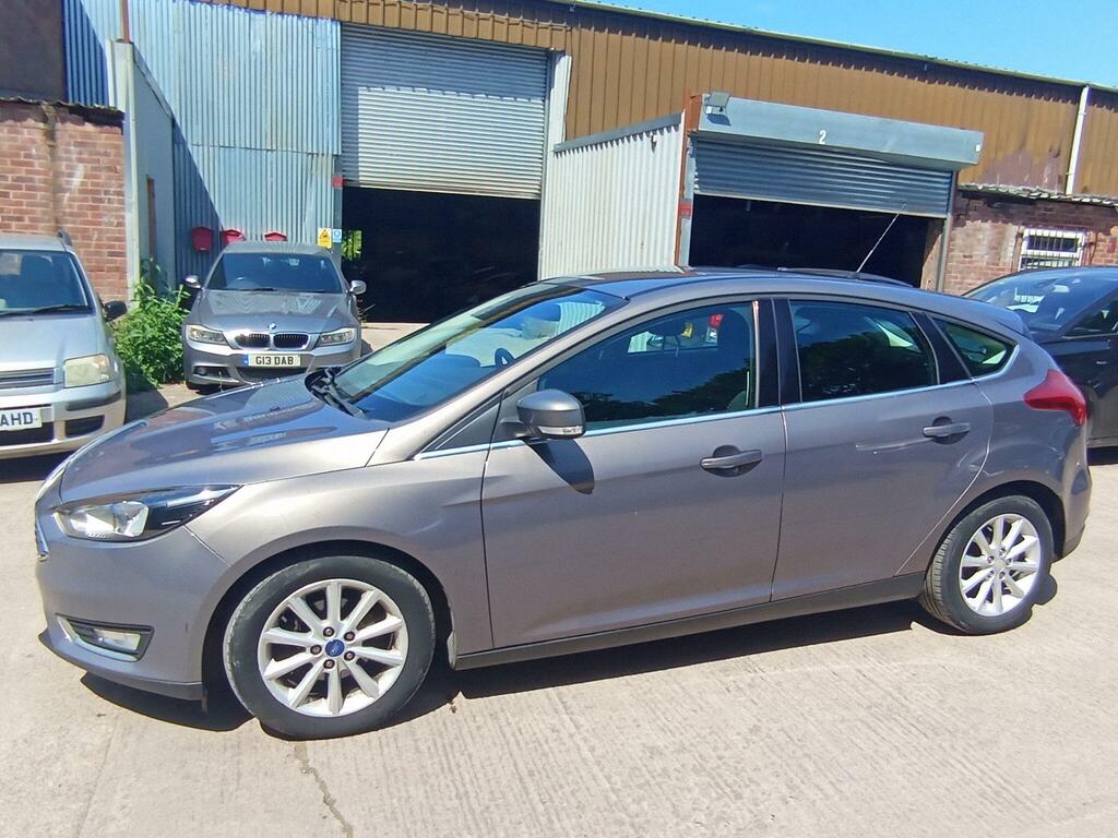 Ford Focus Titanium Brown #4