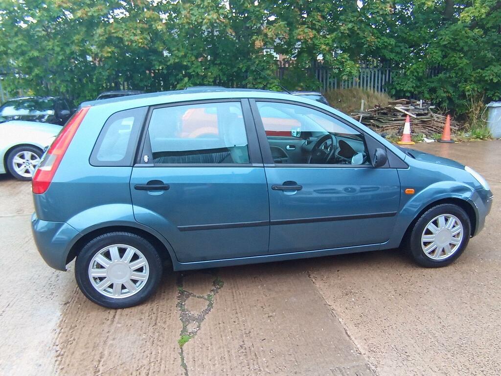 Ford Fiesta Hatchback Blue #8