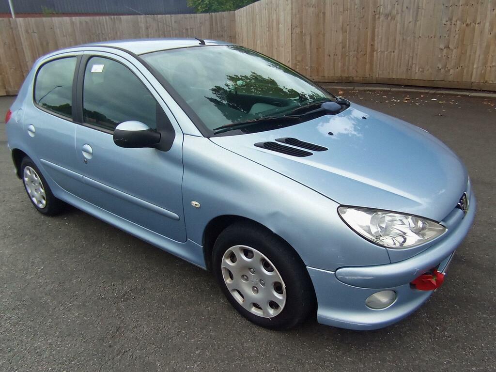 Peugeot 206 1.1 S Red #1