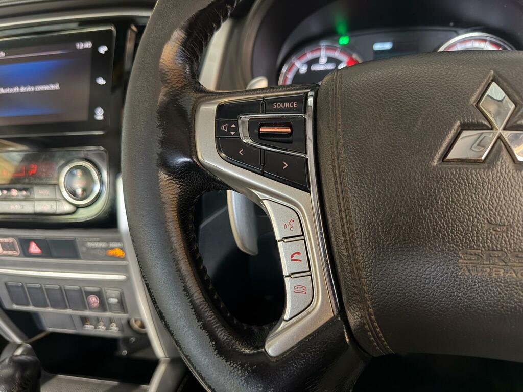 Mitsubishi L200 Black #31