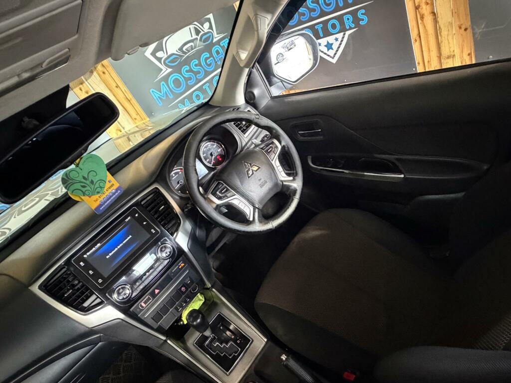 Mitsubishi L200 Black #13