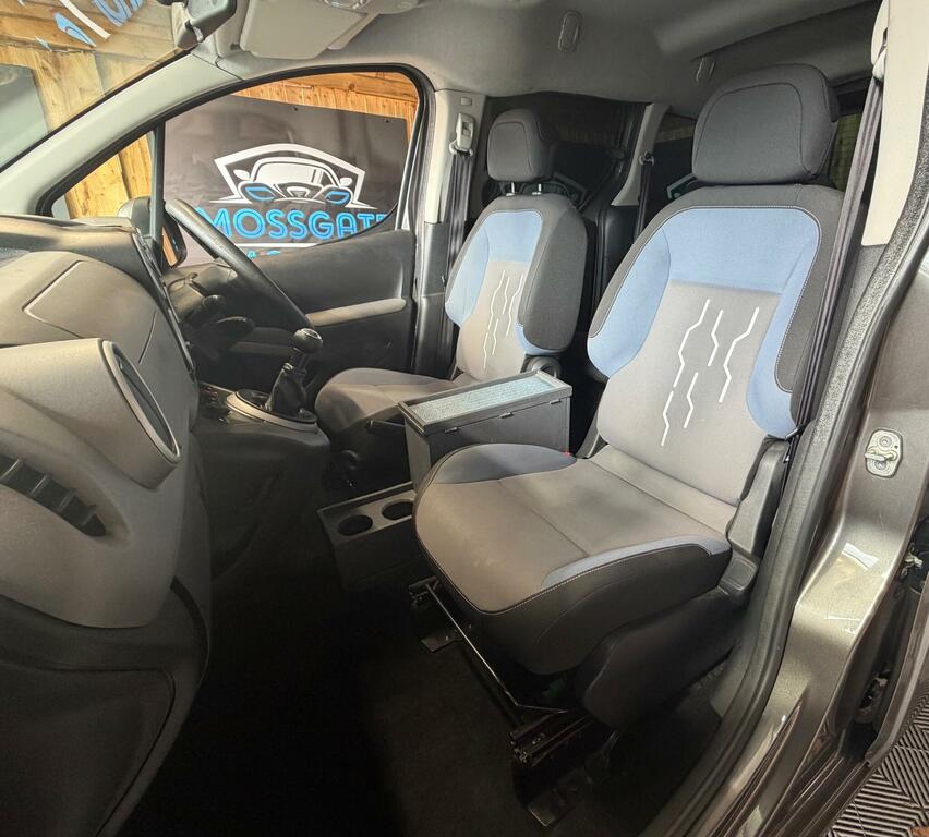 Peugeot Partner Tepee Blue Hdi Tepee Active Brown #25