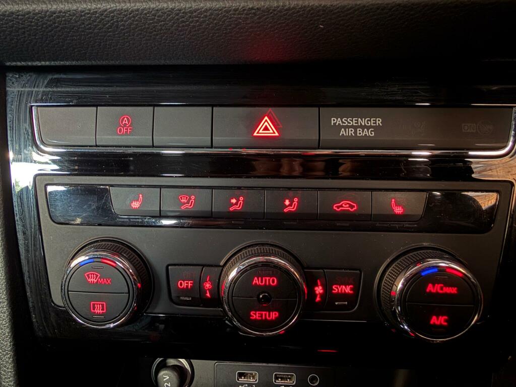 Seat Ateca 1.4 Ecotsi Se Dsg 148 Bhp Blue #11