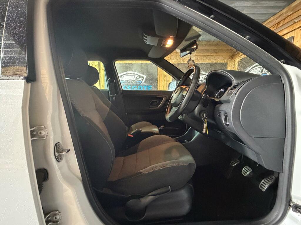 Skoda Fabia 1.4 Vrs Dsg Red #15