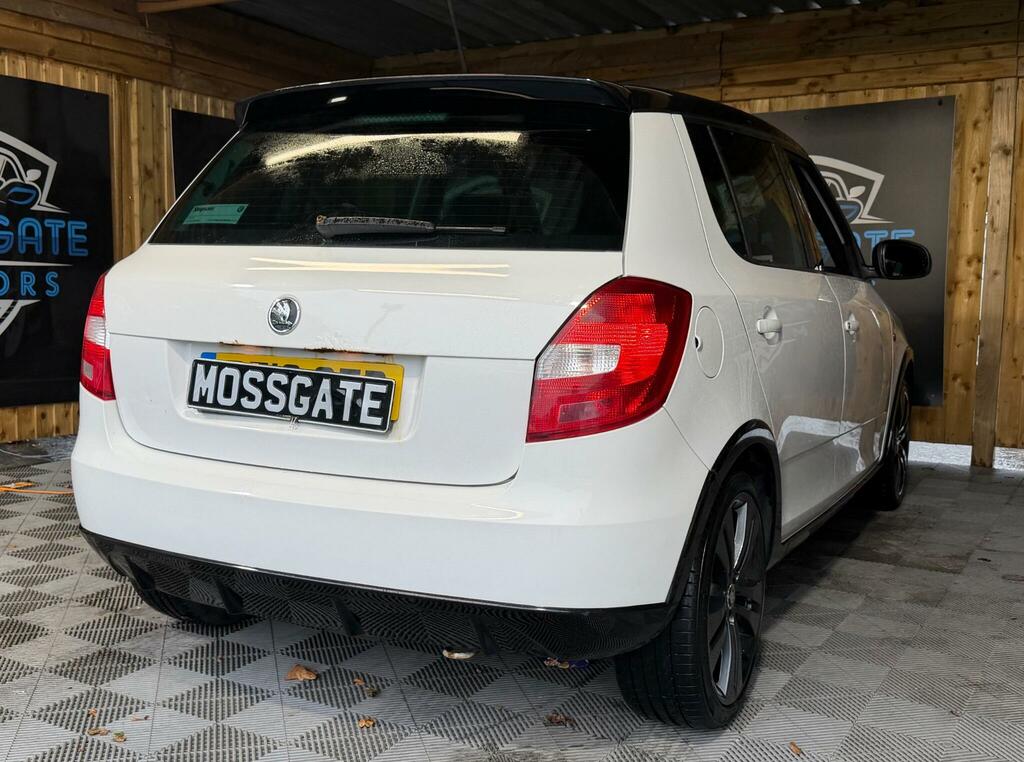 Skoda Fabia 1.4 Vrs Dsg Red #8